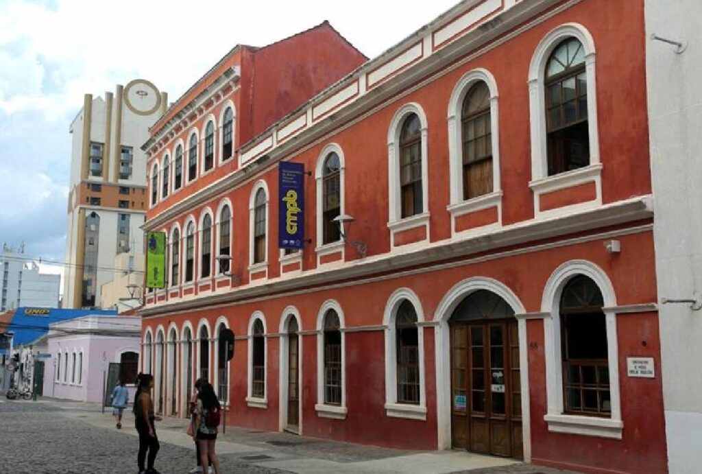 Fachada do Conservatório de MPB