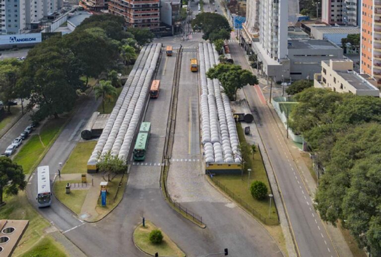 Vista aérea do terminal Campina do Siqueira