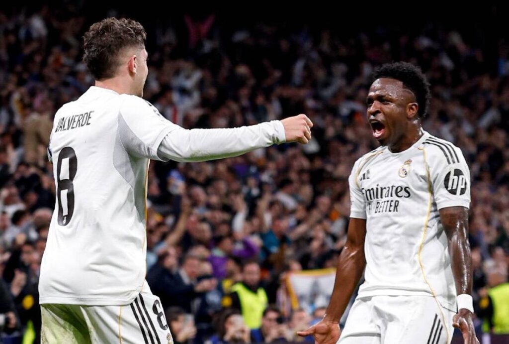 Jogadores do Real Madrid comemoram gol no jogo de ida contra o Manchester City