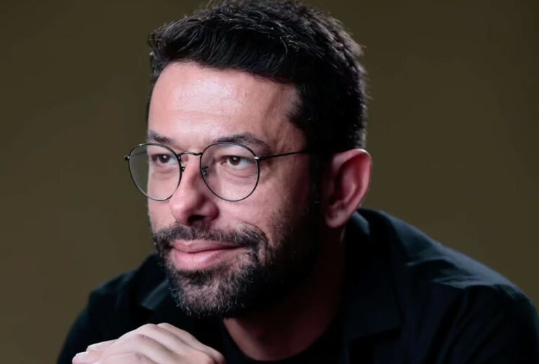 Sergio Ferreira em foto durante ensaio fotográfico