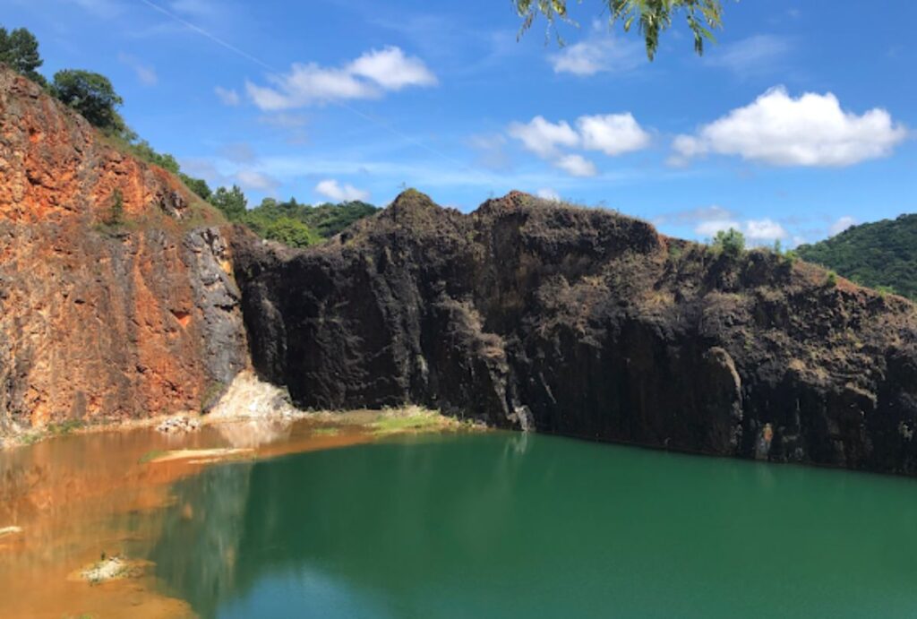 morte-lagoa-azul-campo-magro