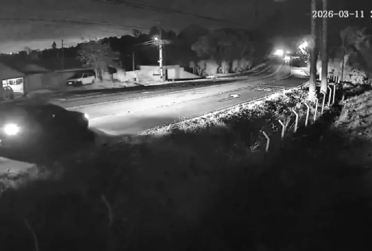 Câmera do acidente na Estrada da Ribeira