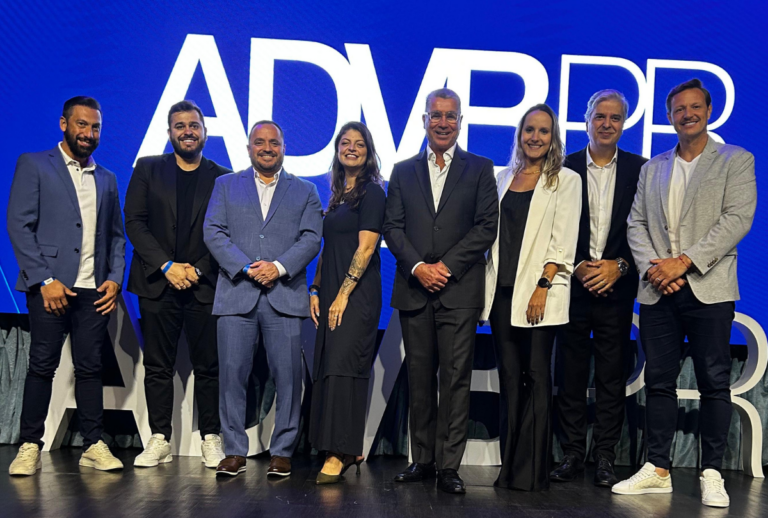 Grupo Massa marca presença na posse da nova diretoria da ADVB/PR