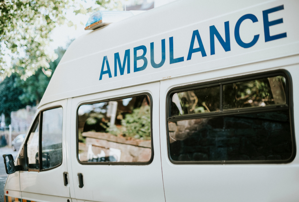 acidente ambulância