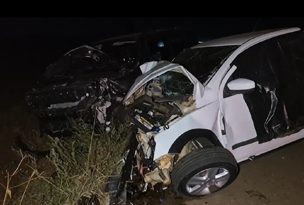 Carros após acidente