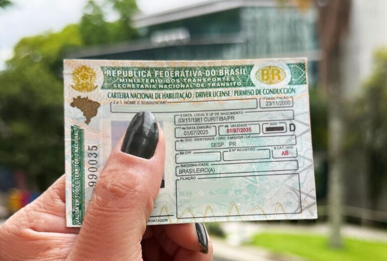 Carteira de Habilitação feita no Paraná