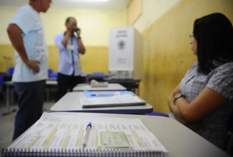 Mesário voluntário