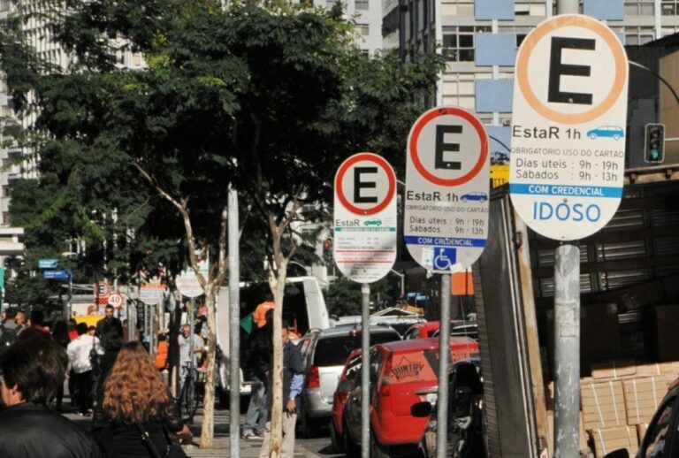 Placas do Estar em Curitiba