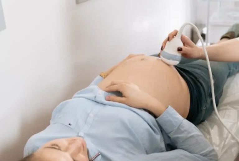 grávida descobre gêmeos de pais diferentes