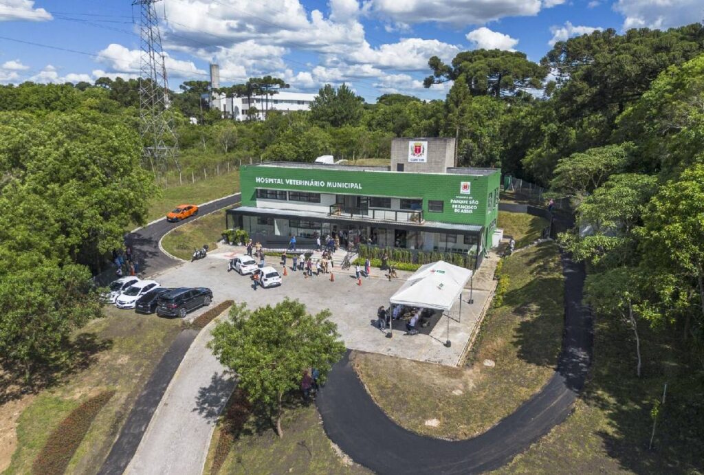 Fachada do Hospital Veterinário Municipal de Curitiba