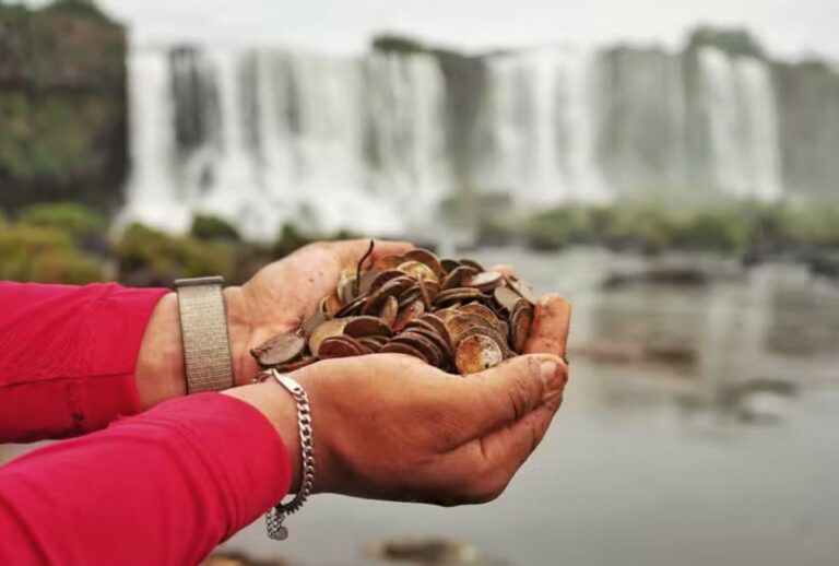 Moedas nas Cataratas do Iguaçu