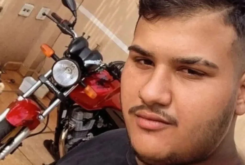 Rafael Antonelli Lins