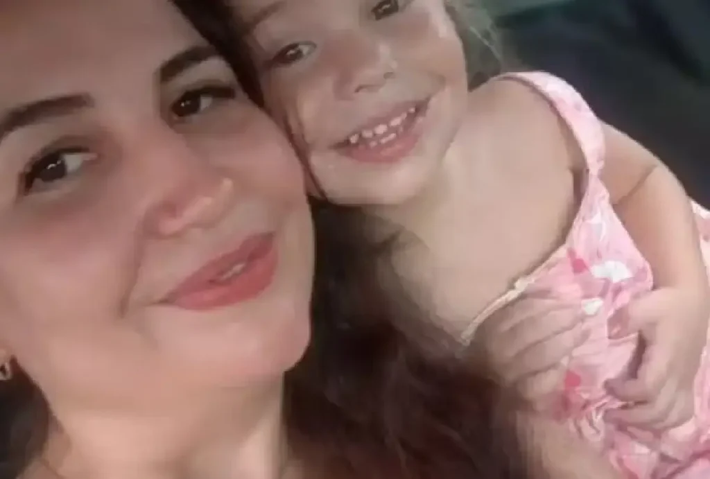 Iria Djanira Roman Costa Talaska e Maria Laura Roman Talaska