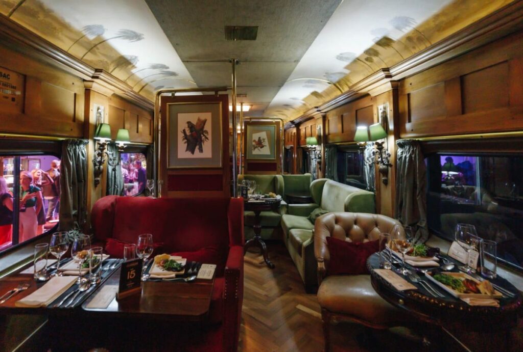 Jantar no trem em Curitiba