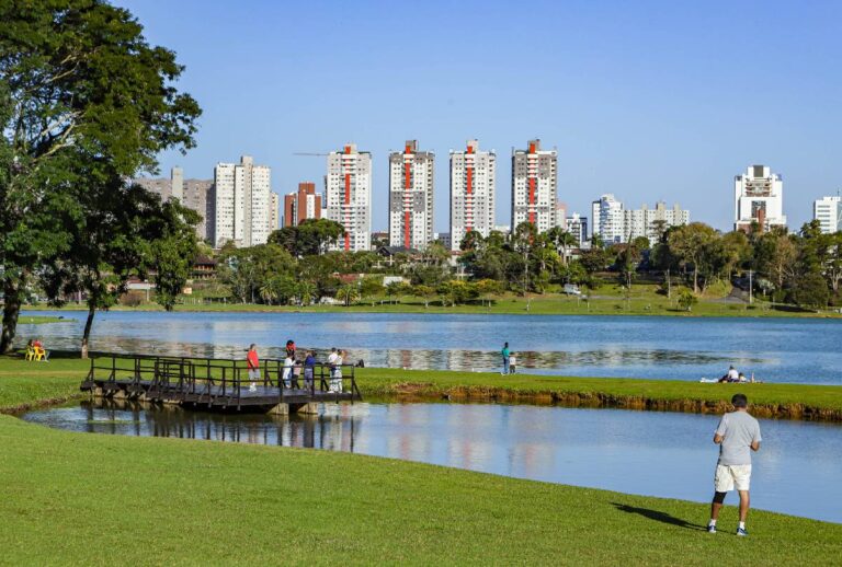 Dia de sol no Parque Barigui