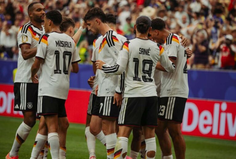 Alemanha comemora gol na estreia