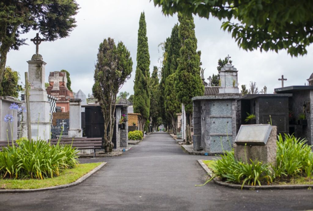 Cemitério em Curitiba