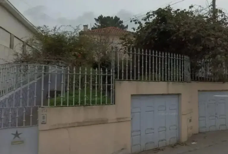 Mulher viveu com corpo da mãe