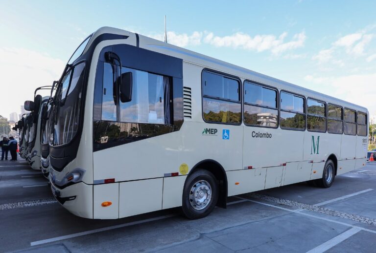 Novos ônibus Curitiba