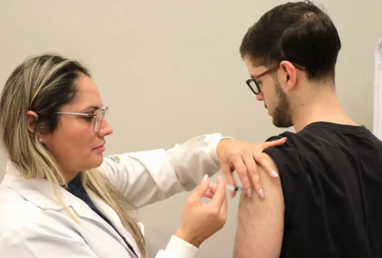 sao-jose-dos-pinhais-vacina-gripe-influenza-publico-geral