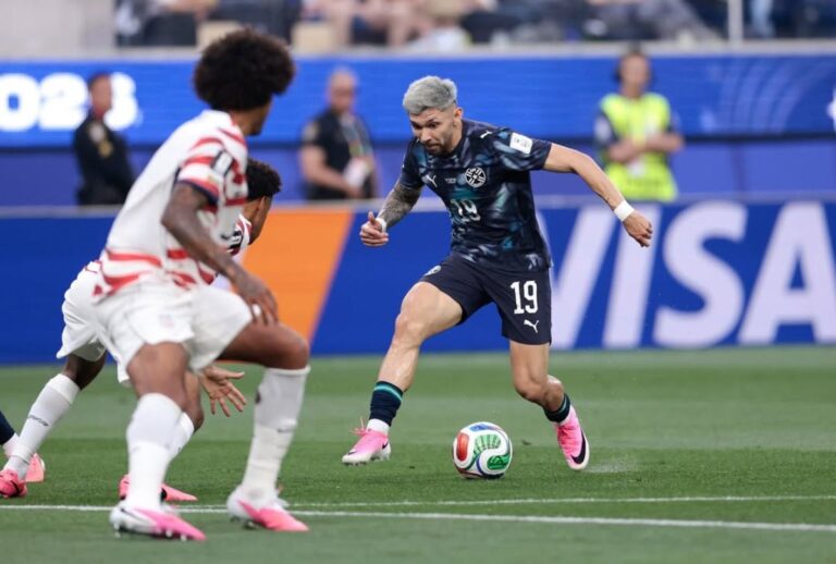 Paraguai em campo pela Copa do Mundo