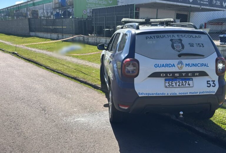 Homem morto a facadas em Curitiba