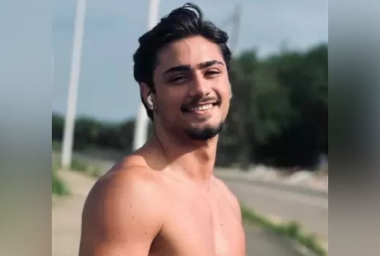 Arthur Mulinari Oliveira
