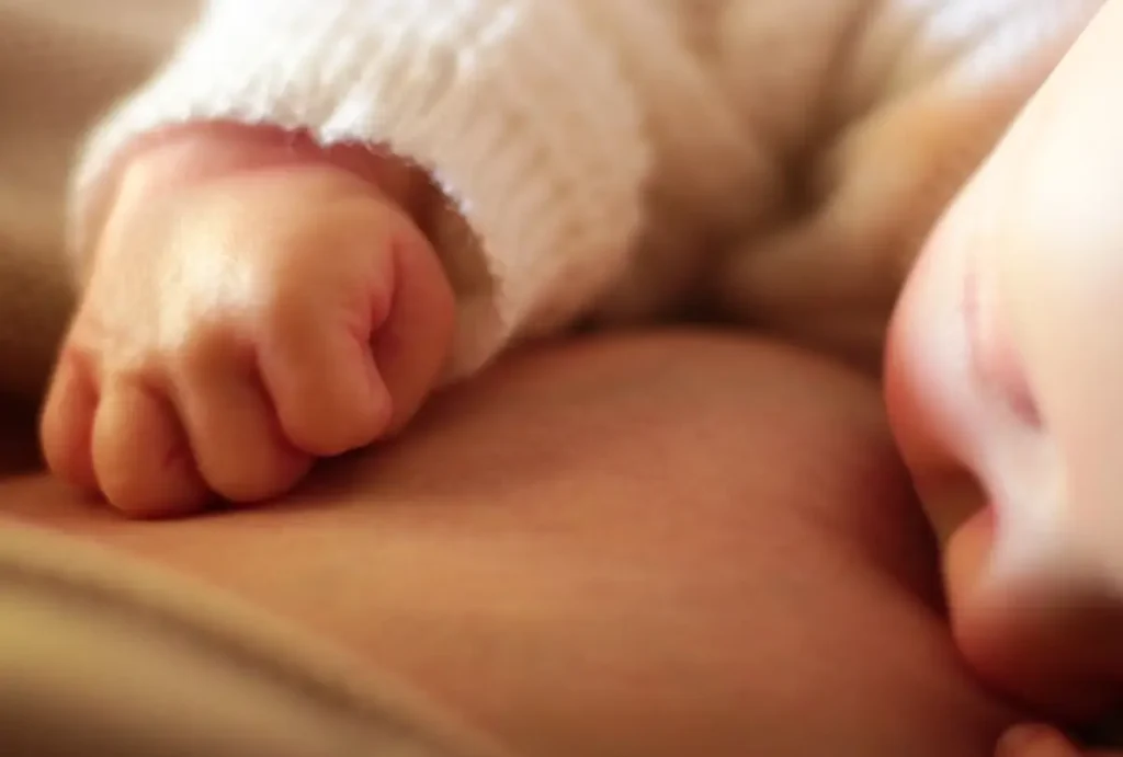 Bebê estava mandando na mãe, mulher que foi morta pelo marido