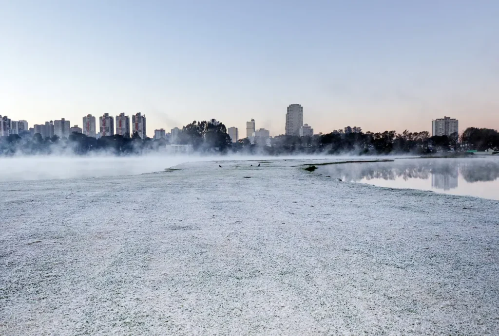 Geada no Paraná no dia 9 de julho de 2026