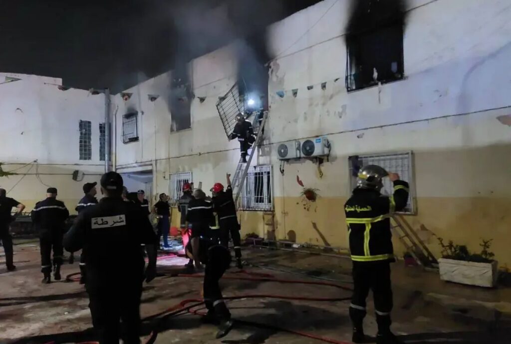 Incêndio em orfanato na Argélia