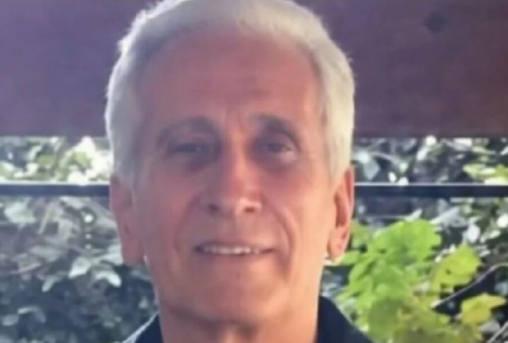 A causa da morte ainda não foi divulgada pela Polícia Civil.