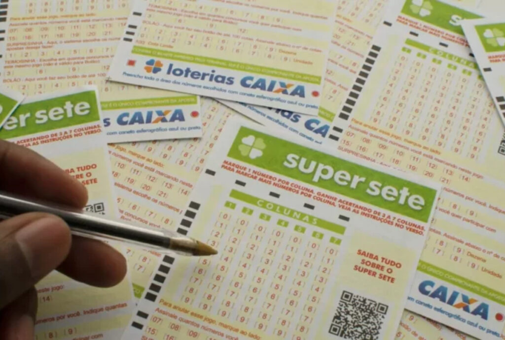 Confira o resultado do Super Sete 879 de hoje (29/07/2026), veja as dezenas sorteadas, prêmio acumulado de R$ 4,2 milhões e quando será o próximo sorteio.