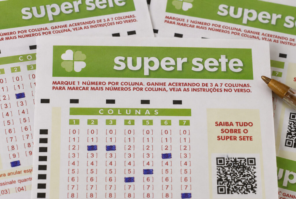 Confira o resultado do Super Sete 880 de hoje (31/07/2026), veja as dezenas sorteadas, prêmio acumulado de R$ 4,3 milhões e quando será o próximo sorteio.