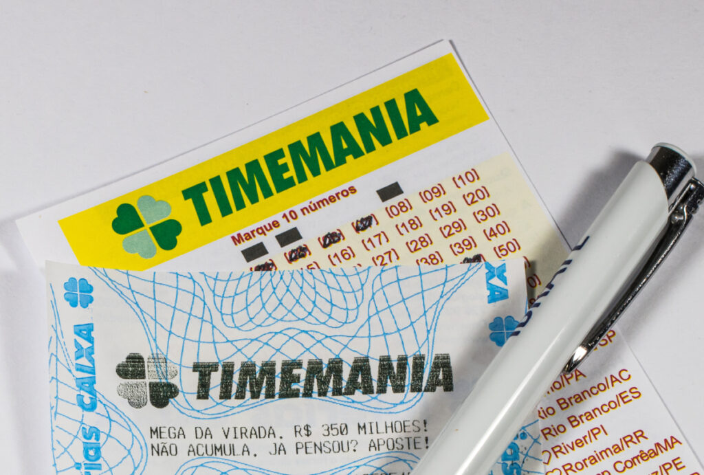 Confira o resultado da Timemania 2423 de hoje (02/08/2026), veja as dezenas sorteadas, prêmio acumulado de R$ 6 milhões e quando será o próximo sorteio.