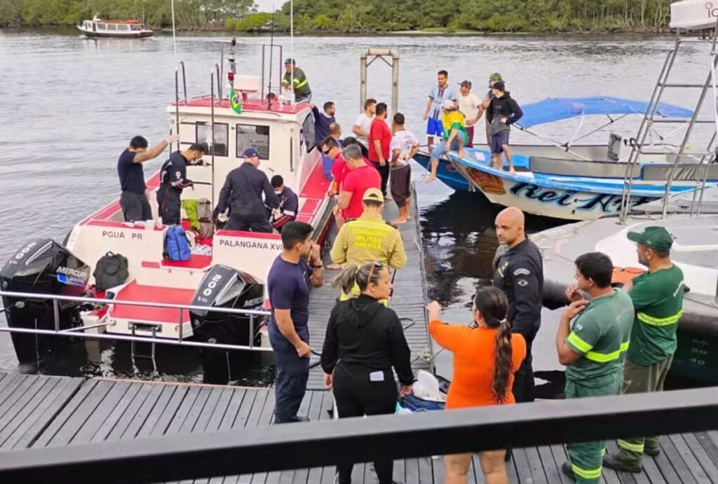 Táxi náutico em Paranaguá