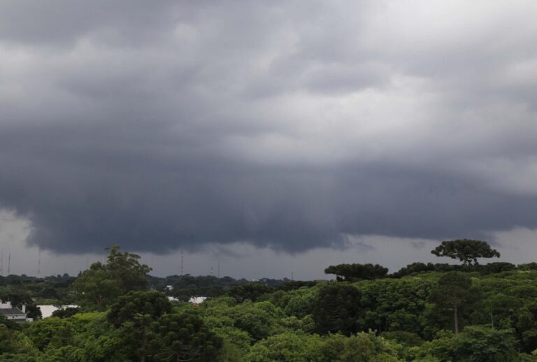 Alerta de tempestade