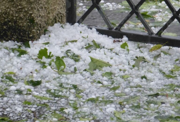 Chuva de granizo no Paraná