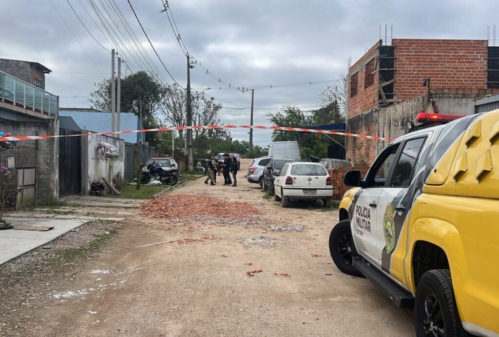 Homem morto a tiros no Uberaba