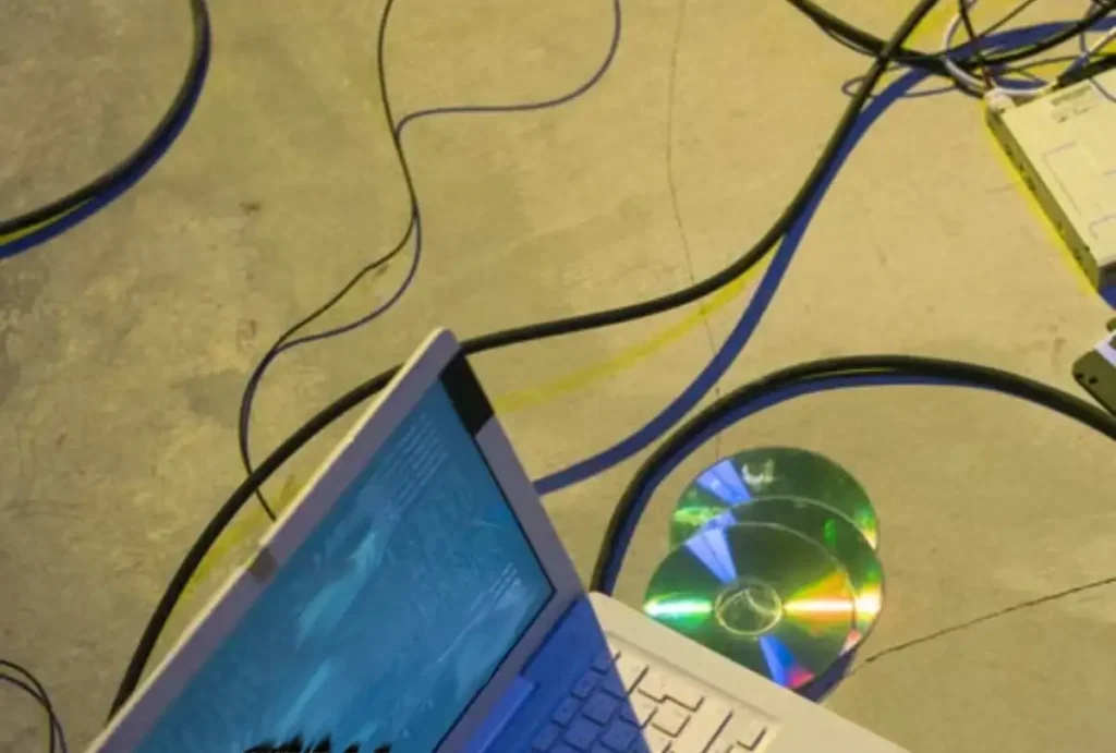 Mãe mata filha com cabo de computador e dá declaração assustadora