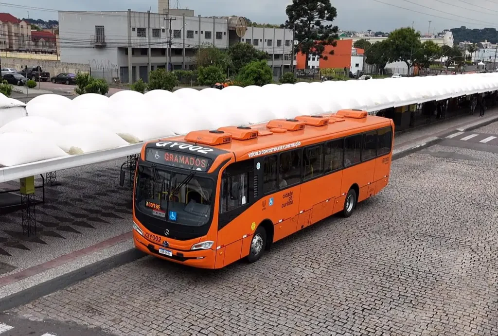Ônibus por aplicativo devem ser testados na nova concessão do transporte público de Curitiba
