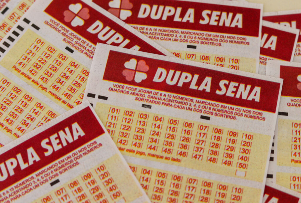 Confira o resultado da Dupla Sena 2991 de hoje (03/08/2026), veja as dezenas sorteadas, prêmio acumulado de R$ 450 mil e quando será o próximo sorteio