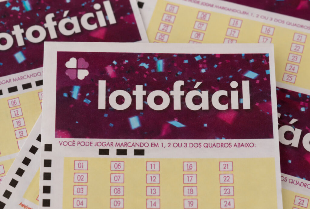 Confira o resultado da Lotofácil 3754 de hoje (05/08/2026), veja as dezenas sorteadas, prêmio estimado em R$ 2 milhões e quando será o próximo sorteio