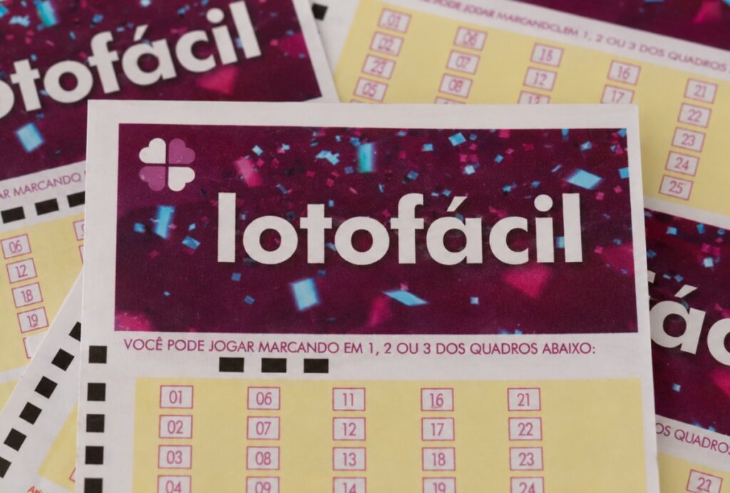 Confira o resultado da Lotofácil 3765 de hoje (18/08/2026), veja as dezenas sorteadas, prêmio acumulado de R$ 5 milhões e quando será o próximo sorteio.