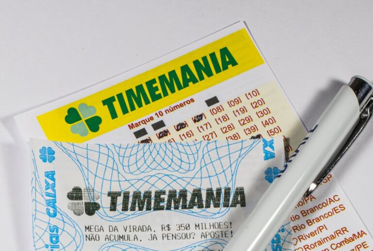 Confira o resultado da Timemania 2428 de hoje (13/08/2026), veja as dezenas sorteadas, prêmio acumulado de R$ 8 milhões e quando será o próximo sorteio.