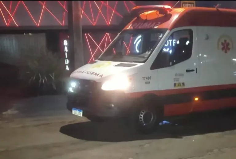 Um homem de 53 anos, que não foi identificado, passou mal e morreu após uma noite em um motel.