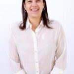THAIS TAKAHASHI