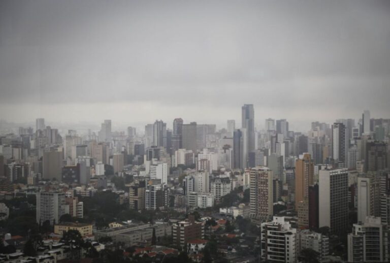 Alerta amarelo de tempestade
