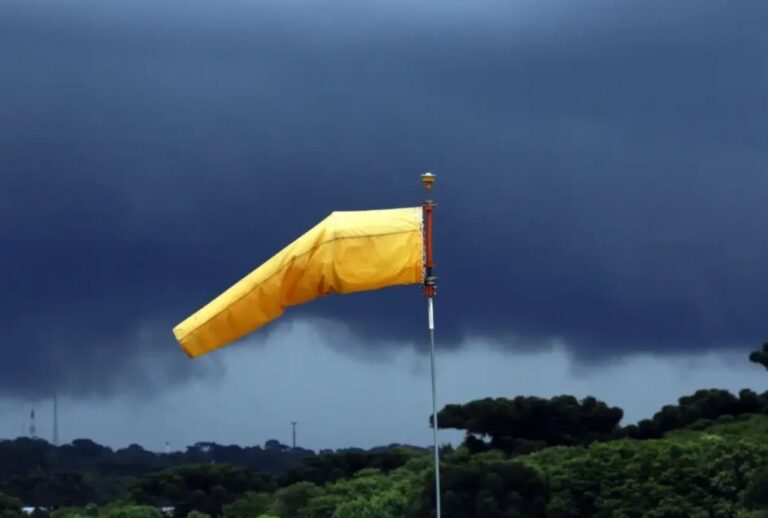 Alerta de tempestade