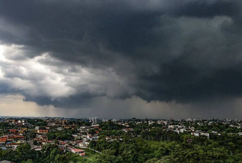 Alerta de tempestade no PAraná 9 de setembro