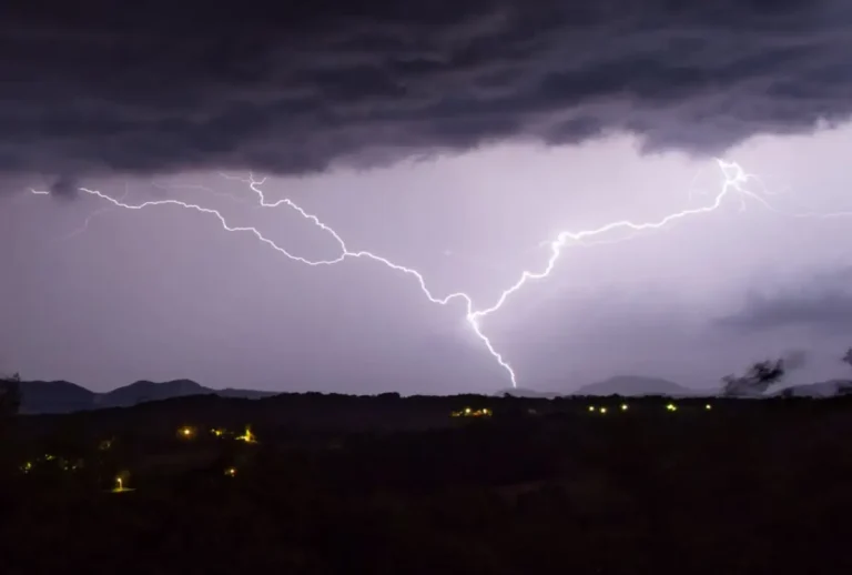Tempestade atinge 10 estados no país